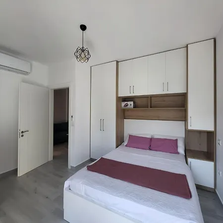 Apartment Nino's Durres