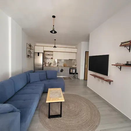 Nino's Apartment *